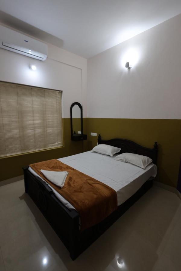 ホテル Wayanad Regal Residency カルペッタ エクステリア 写真
