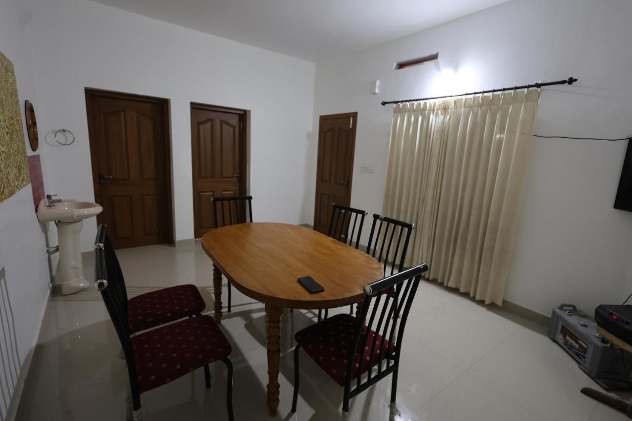 ホテル Wayanad Regal Residency カルペッタ エクステリア 写真