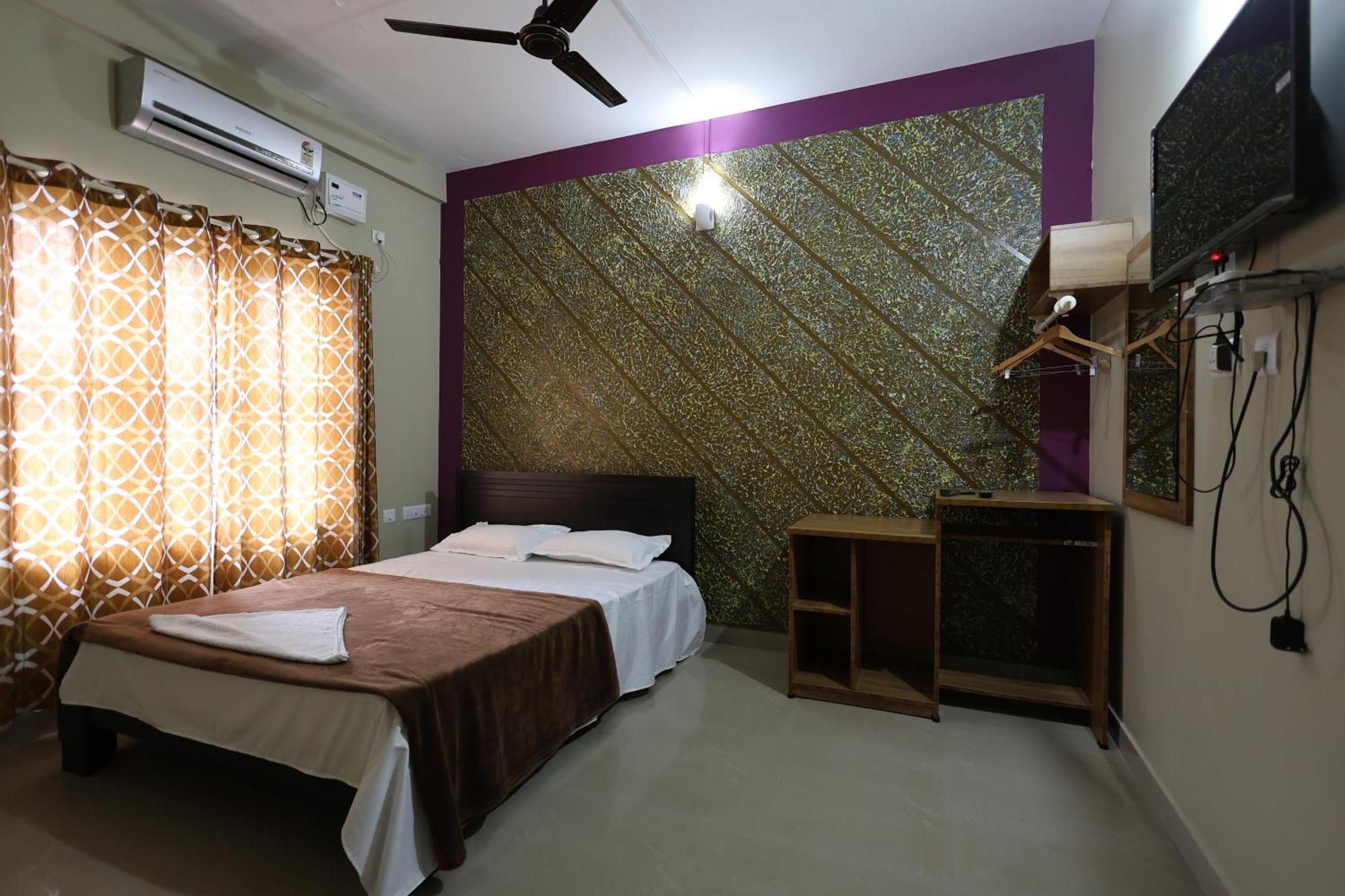 ホテル Wayanad Regal Residency カルペッタ エクステリア 写真