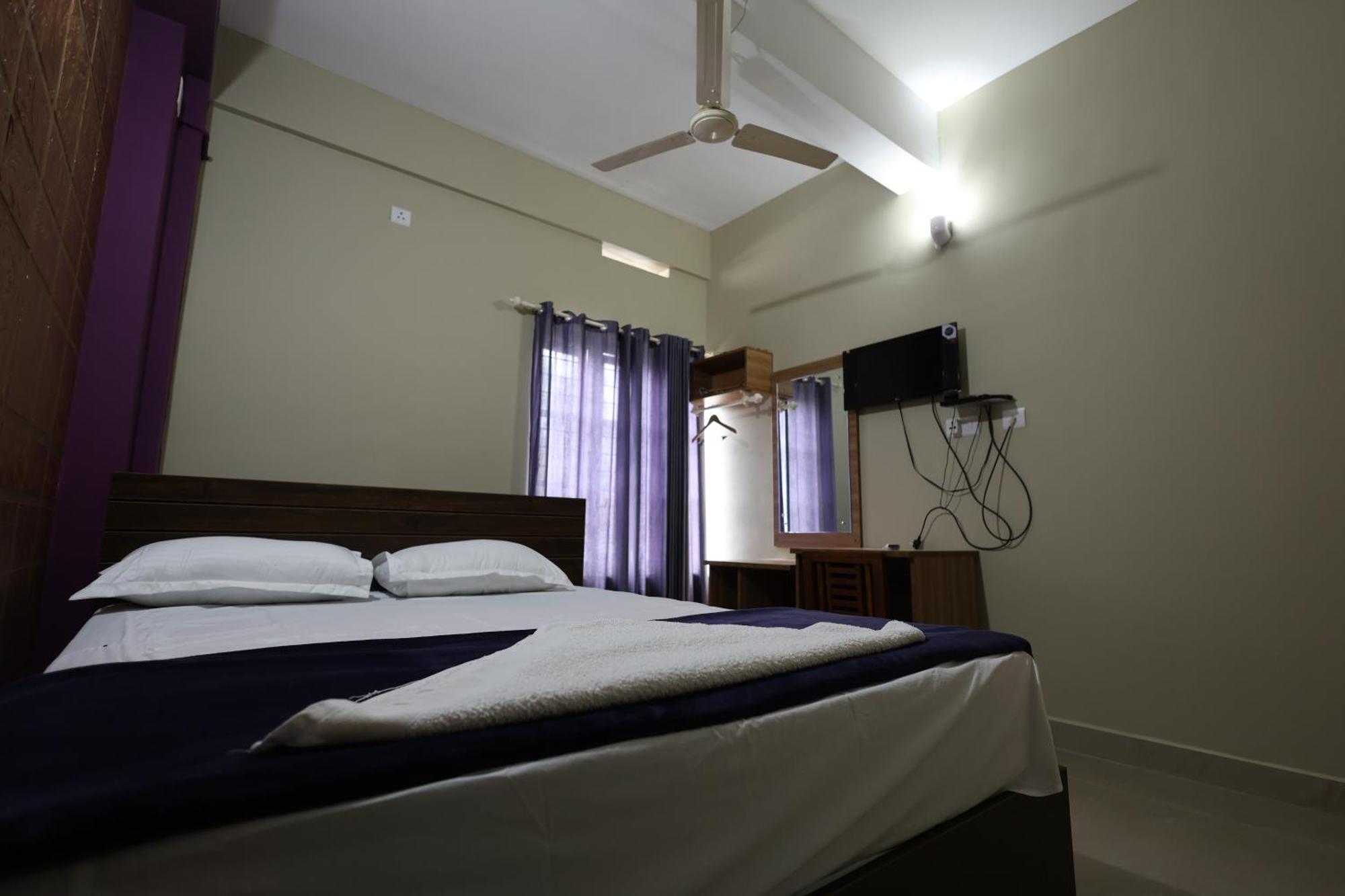 ホテル Wayanad Regal Residency カルペッタ エクステリア 写真